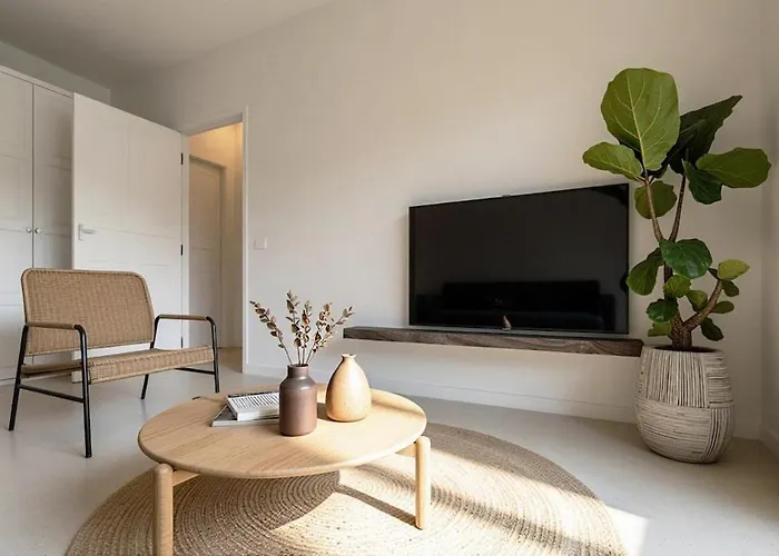 Walk To - 1br Sea View - Peppermint 2 *